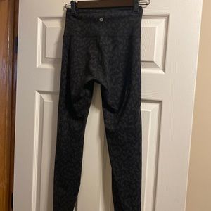 Lululemon Wunder train leggings